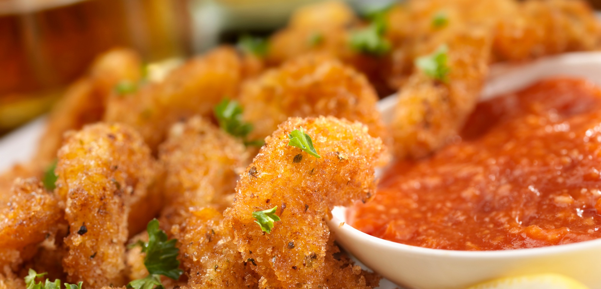 Fried shrimp with sauce